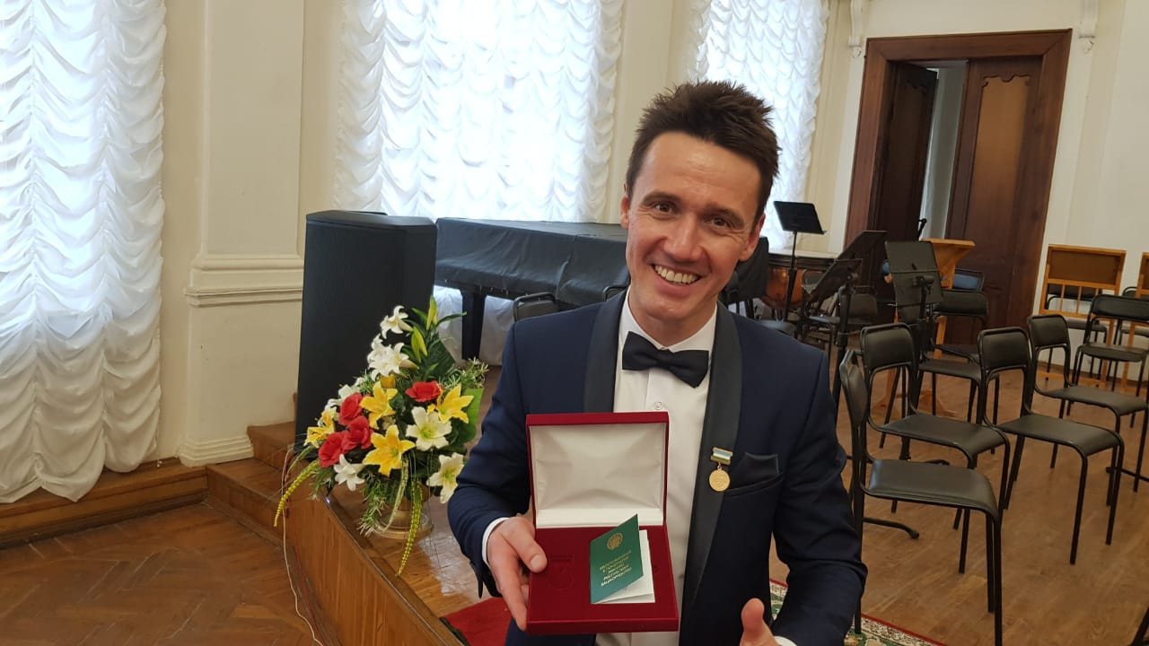 Поздравляем Рамиля Бадамшина с получением звания заслуженного артиста Республики Башкортостан!