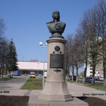 Памятник дважды Герою Советского Союза М.Г. Гарееву, Юрий Солдатов
