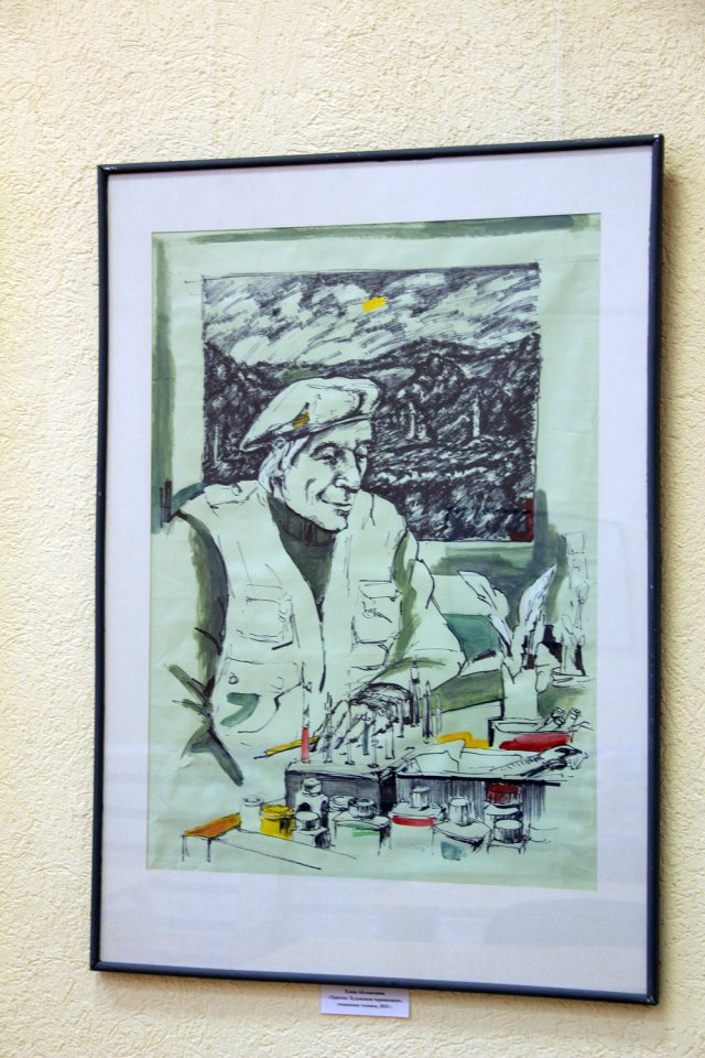 «Долгожители»: персональная выставка художника Елены Абушахминой в Центральной городской библиотеке Уфы