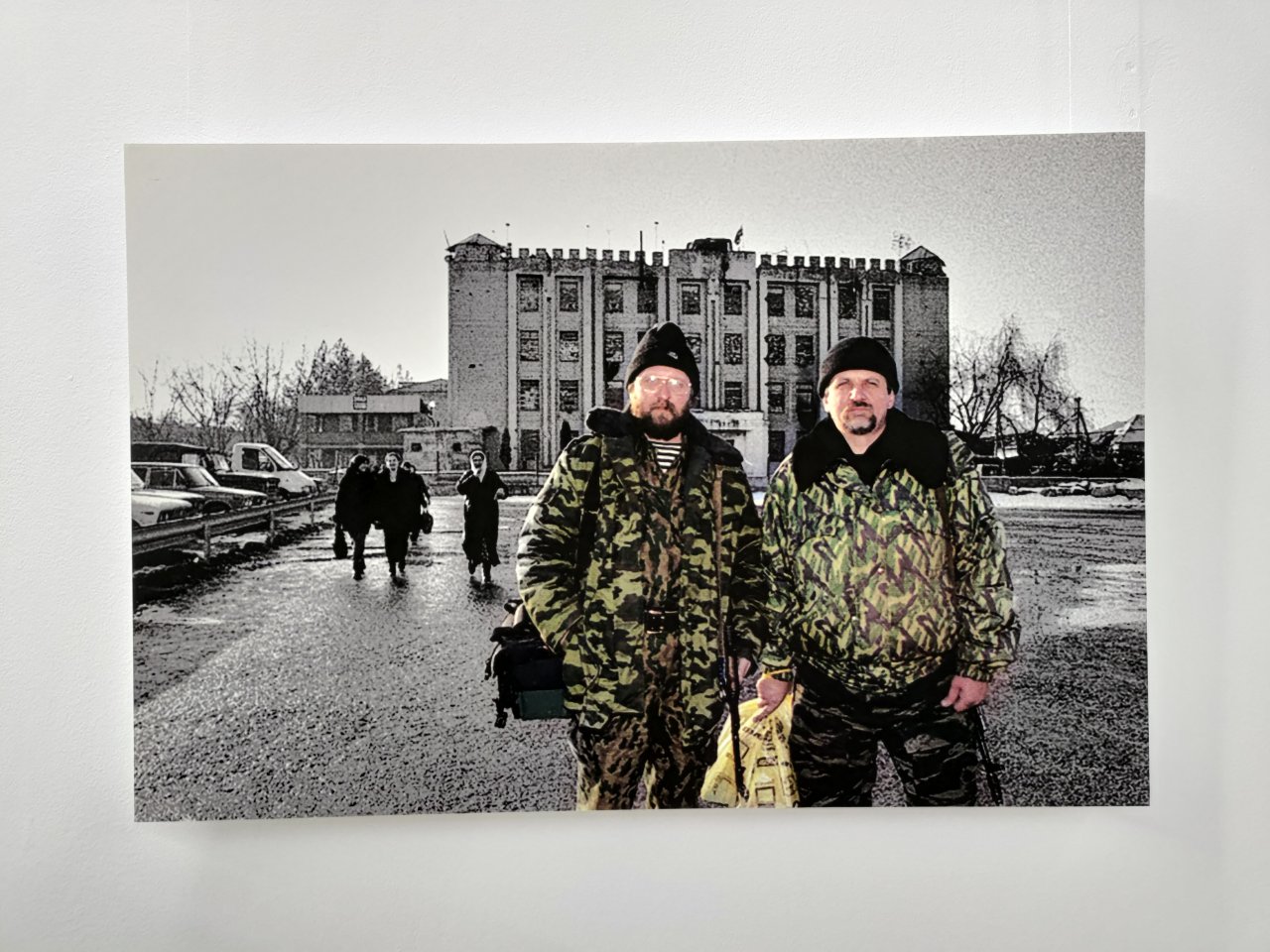 «Чеченский дневник»: выставка документальной фотографии памяти Вячеслава Худякова