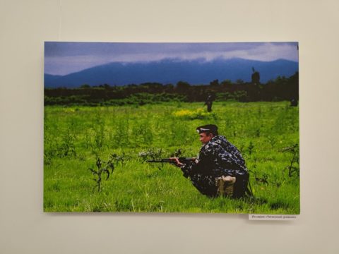 «Чеченский дневник»: выставка документальной фотографии памяти Вячеслава Худякова