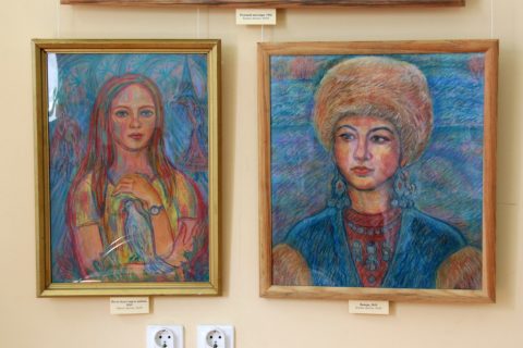 «Образы нашего времени»: открытие персональной выставки уфимского художника Елены Поздновой