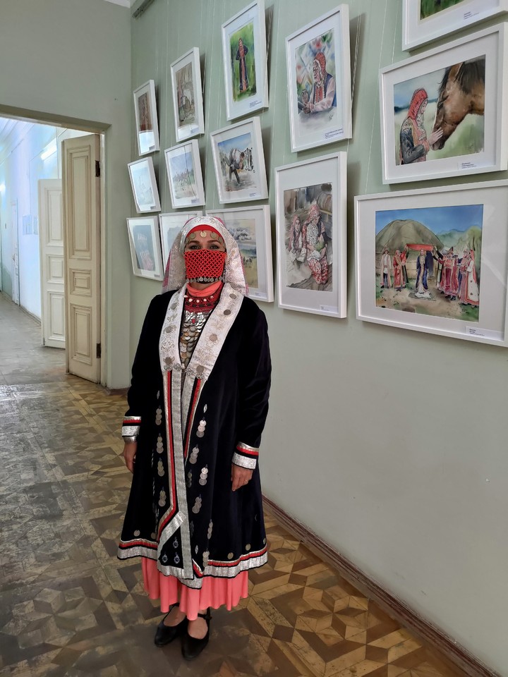 «Башкирские традиции. Возрождение»: открытие персональной выставки художника Алии Кутловой