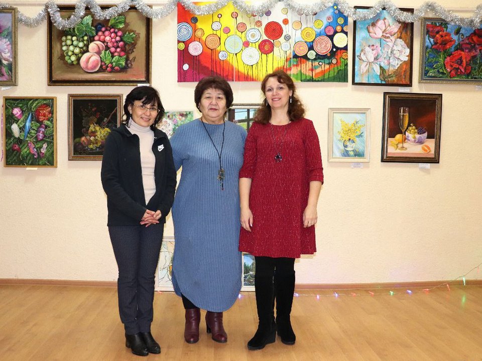 «Краски жизни»: выставка работ башкирских художников в Центральной городской библиотеке