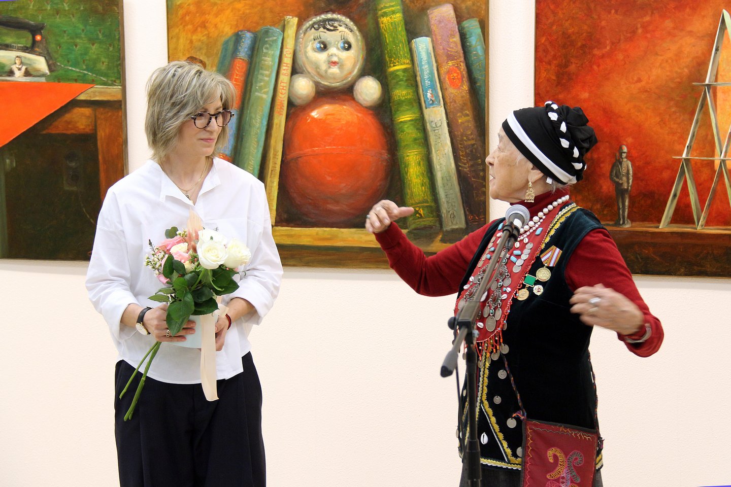 «Крылатые качели»: выставка художника Елены Суворовой в Уфимской художественной галерее