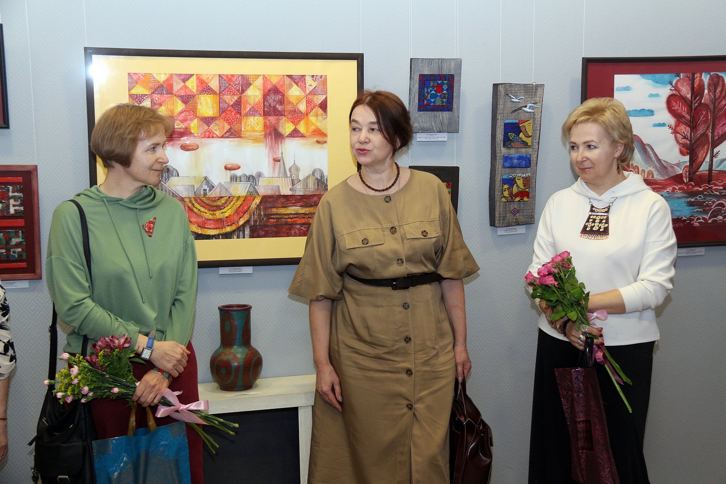 «Образы, символы и знаки»: выставка художников Елены и Ольги Литвиненко в художественной галерее «Арт-Эксперт»